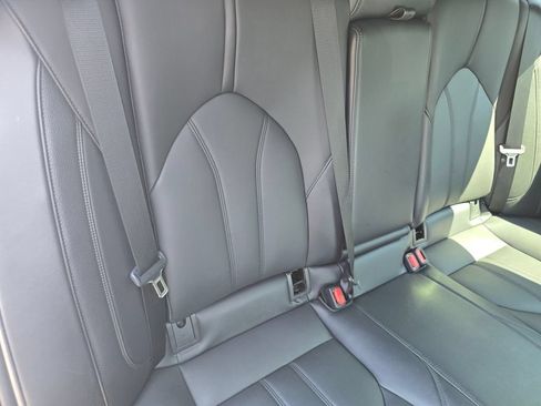 Used 2019 Toyota Avalon XLE w/ Moonroof Package FWD image 5