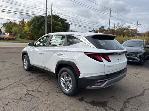 New 2026 Hyundai Tucson SE image 5