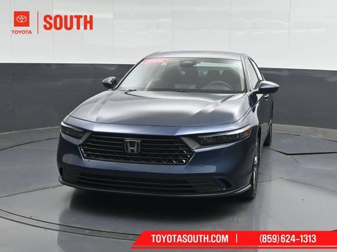 Used 2024 Honda Accord EX image 5