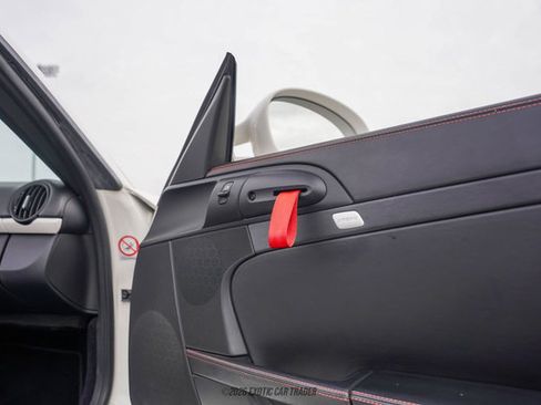 Used 2012 Porsche Boxster Spyder image 44