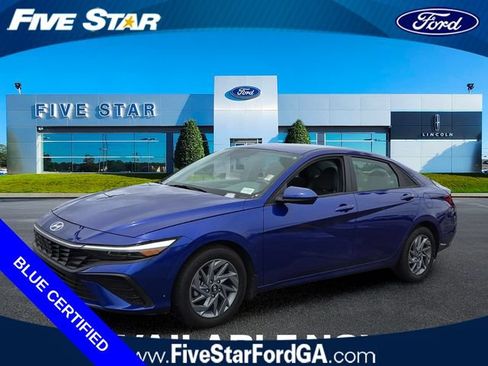 Used 2025 Hyundai Elantra Hybrid FWD image 3