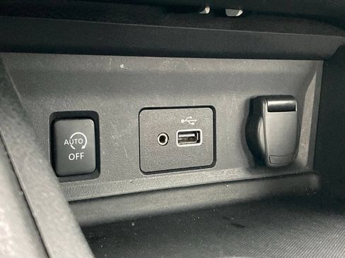 Used 2025 Nissan Sentra S FWD image 24