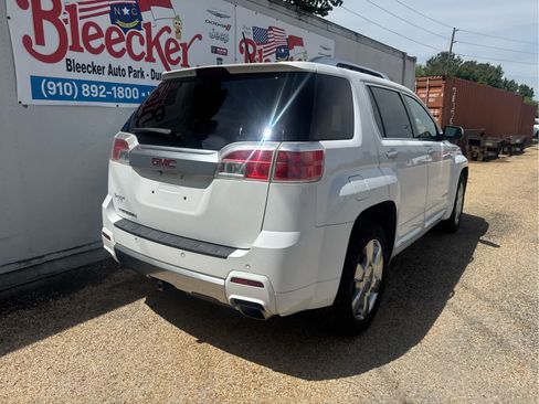 Used 2015 GMC Terrain Denali w/ Cargo Package image 3