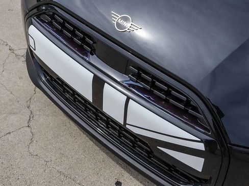 New 2026 MINI Cooper 2-Door Hardtop FWD image 10