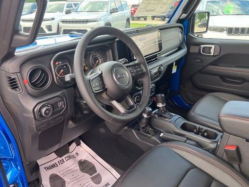 New 2026 Jeep Wrangler Unlimited Rubicon AWD/4WD image 15
