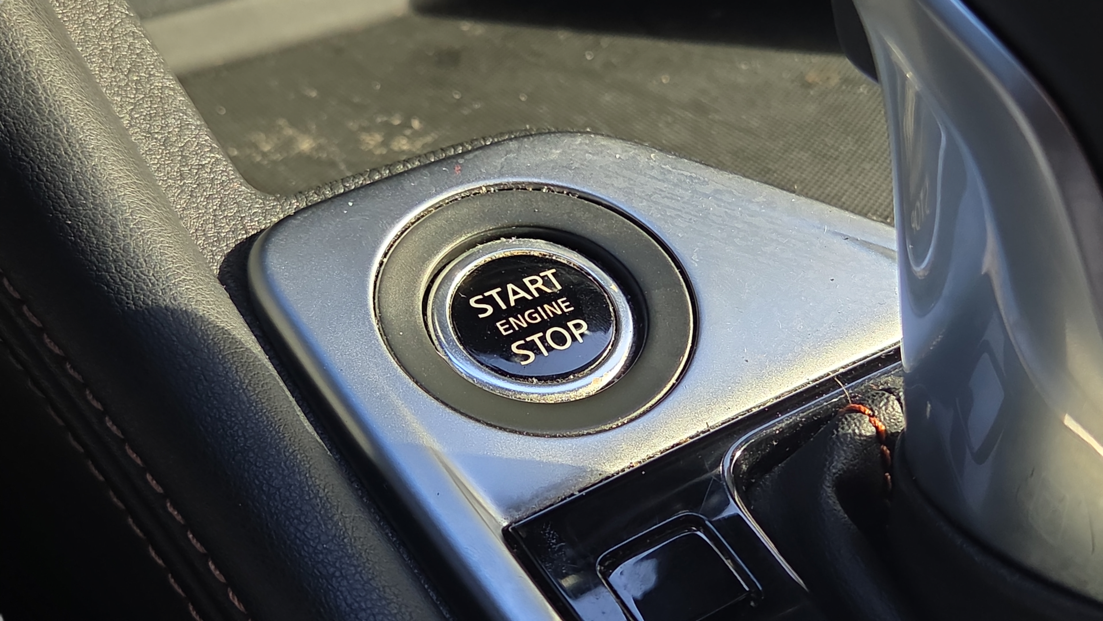 Used 2022 Nissan Sentra SR w/ Electronics Package FWD image 35