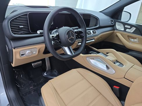 New 2026 Mercedes-Benz GLS 450 4MATIC image 17