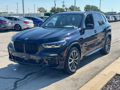 Used 2021 BMW X5 xDrive40i w/ M Sport Package AWD/4WD image 3