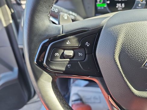 Used 2023 Chevrolet Bolt EUV LT w/ Convenience Package image 21