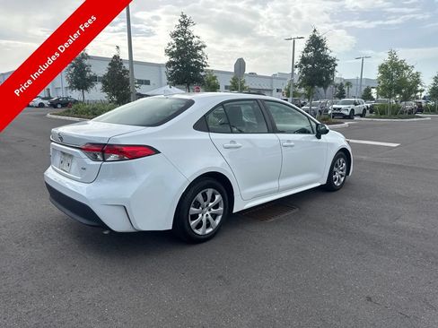 Used 2023 Toyota Corolla LE FWD image 4