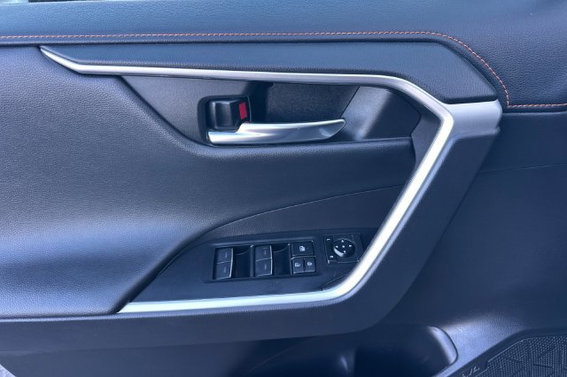 Certified 2022 Toyota RAV4 Adventure AWD/4WD image 14