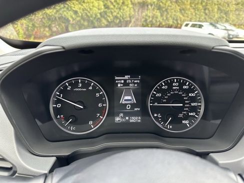 Used 2024 Subaru Crosstrek 2.0i Premium image 17