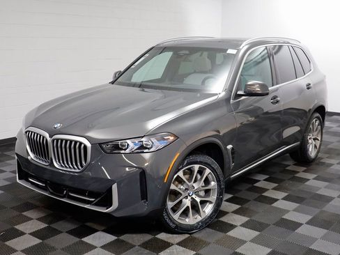 New 2026 BMW X5 xDrive40i AWD/4WD image 2