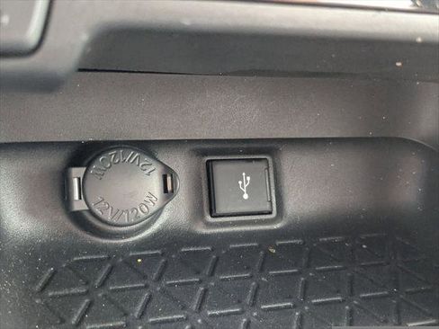 Certified 2022 Toyota RAV4 XLE w/ Convenience Package image 20