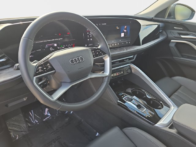 Certified 2025 Audi Q5 Premium Plus w/ Premium Plus AWD/4WD image 19