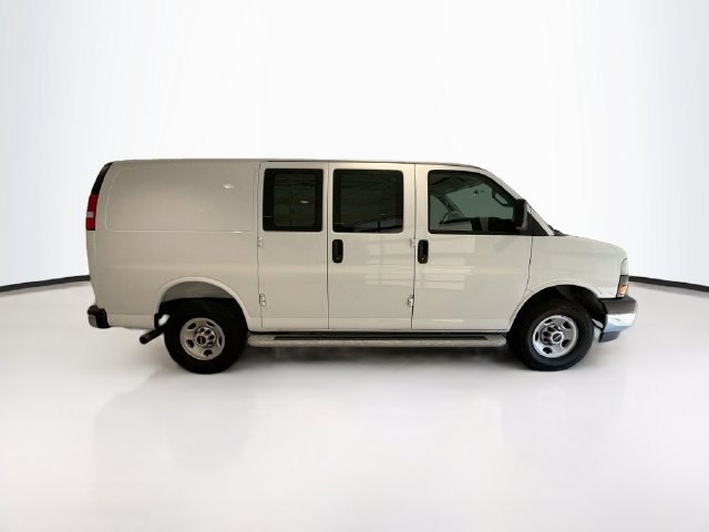 Used 2025 GMC Savana 2500 w/ Driver Convenience Package RWD image 8