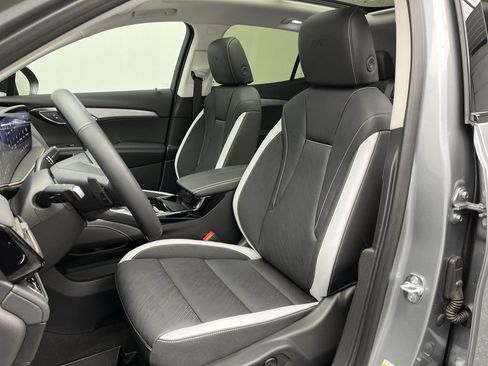 Used 2026 Buick Envision Sport Touring AWD/4WD image 11