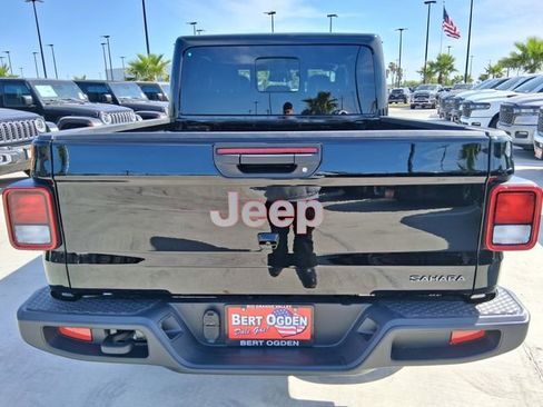 New 2026 Jeep Gladiator Sport image 6