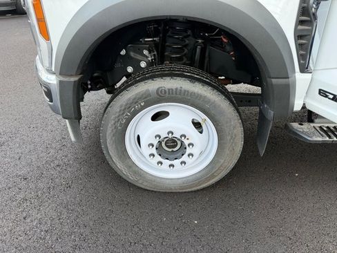 New 2025 Ford F550 4x4 SuperCab Super Duty image 28