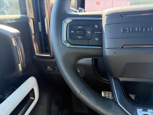 Used 2024 GMC Hummer EV 3X w/ Extreme Off-Road Package AWD/4WD image 26