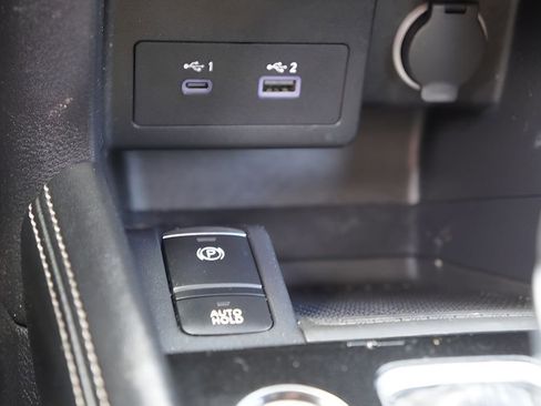 Used 2021 Nissan Kicks SV image 26