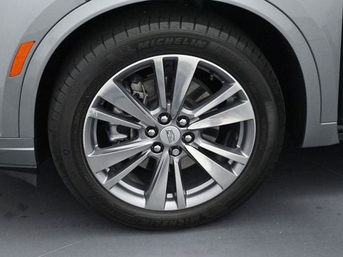 Certified 2024 Cadillac XT6 Premium Luxury w/ LPO, Floor Liner Package AWD/4WD image 41