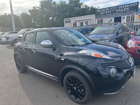 Used 2012 Nissan Juke SL w/ Chrome Pkg image 3