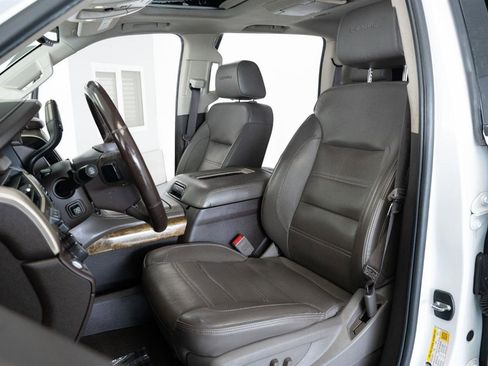 Used 2017 GMC Yukon XL Denali w/ Open Road Package image 10