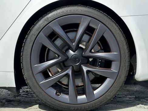 Used 2021 Tesla Model S Long Range image 3