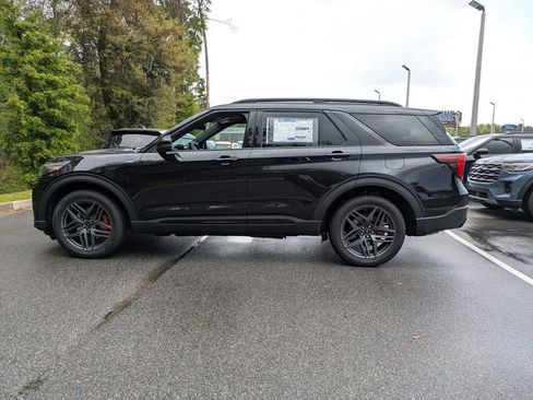New 2026 Ford Explorer ST-Line AWD/4WD image 7