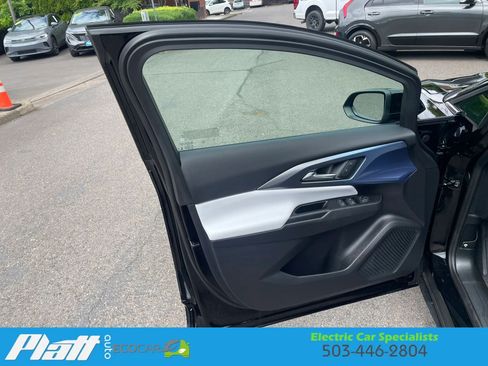 Used 2024 Chevrolet Equinox EV LT FWD image 23