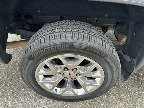 Used 2017 GMC Sierra 1500 SLT w/ SLT Preferred Package image 5