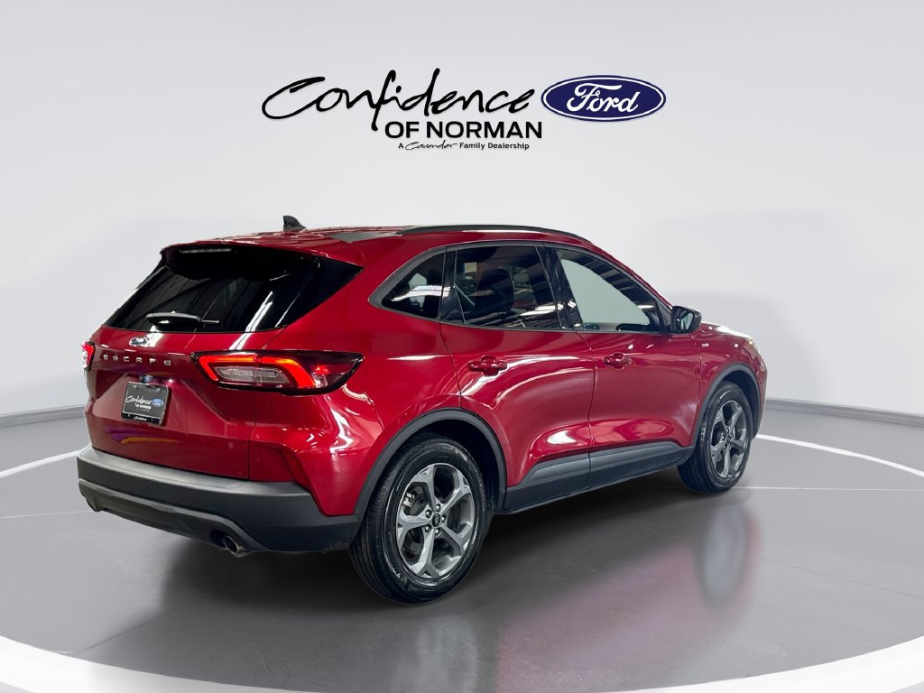 Certified 2025 Ford Escape ST-Line FWD image 8