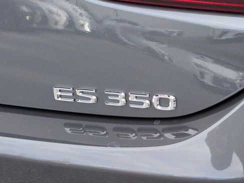 Certified 2025 Lexus ES 350 w/ Premium Package image 9