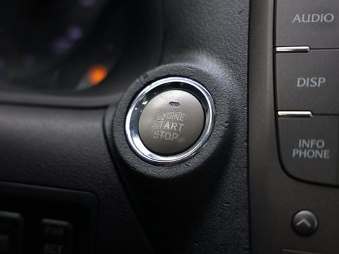Used 2011 Lexus IS 350 w/ Premium Pkg Value Edition RWD image 32