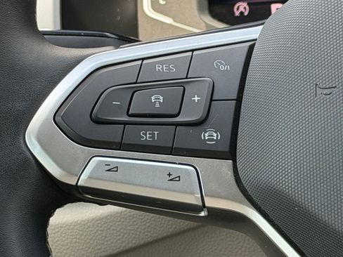 Certified 2023 Volkswagen Atlas SE FWD image 15