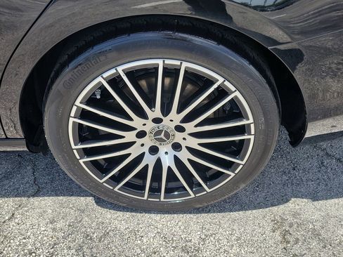 Certified 2023 Mercedes-Benz C 300 4MATIC Sedan image 11