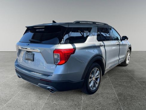 Used 2024 Ford Explorer Limited image 6