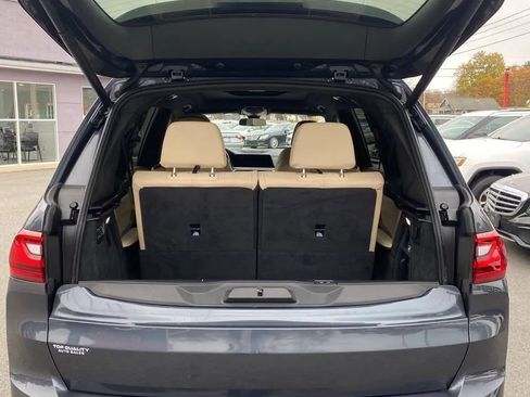 Used 2022 BMW X7 xDrive40i w/ Luxury Seating Package image 8