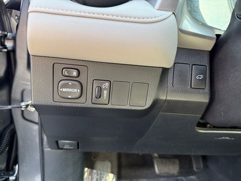 Used 2016 Toyota RAV4 XLE image 8