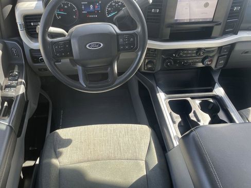 Used 2024 Ford F250 XLT w/ FX4 Off-Road Package image 21