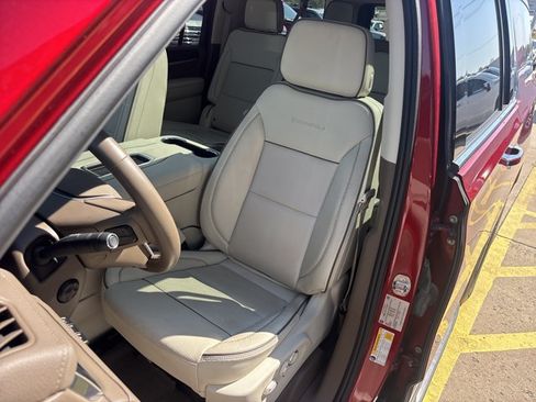 Used 2023 GMC Yukon XL Denali w/ LPO, Floor Liner Package AWD/4WD image 23