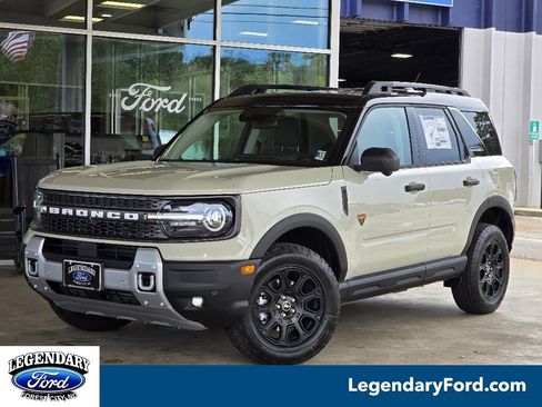 New 2025 Ford Bronco Sport Badlands w/ Badlands Tech Package image 1