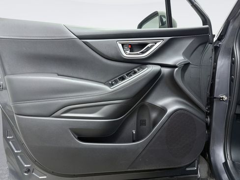 Used 2021 Subaru Forester Premium image 9