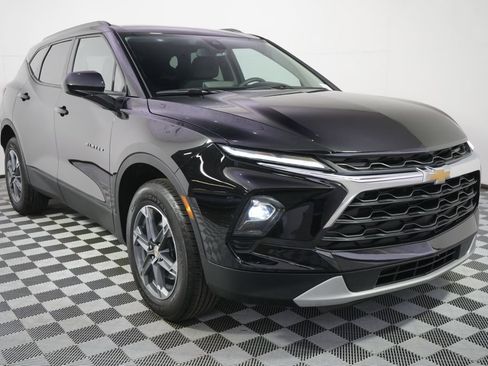 Used 2024 Chevrolet Blazer LT w/ Convenience Package AWD/4WD image 9