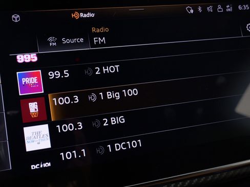 Used 2022 Audi RS Q8 image 57