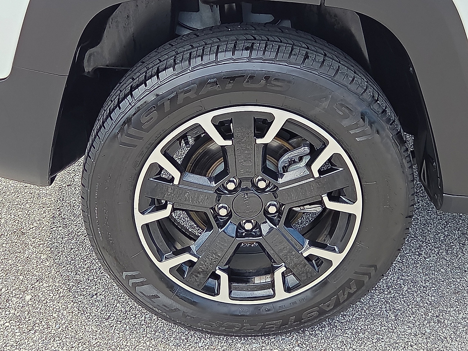 Used 2023 Jeep Renegade Latitude AWD/4WD image 7