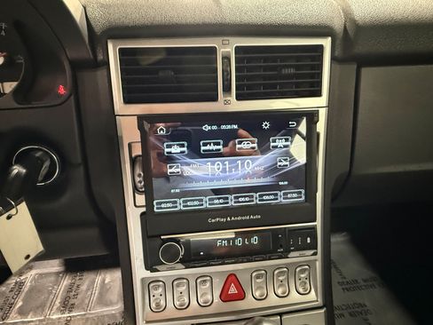 Used 2005 Chrysler Crossfire Limited RWD image 19