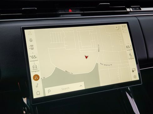 Certified 2024 Land Rover Range Rover Sport Dynamic SE image 17