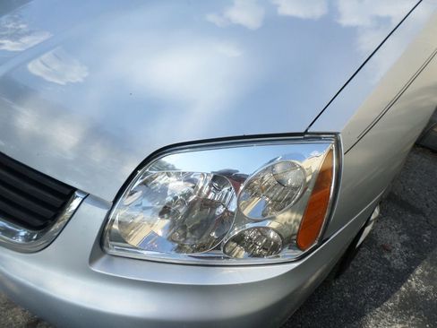 Used 2007 Mitsubishi Galant ES FWD image 13